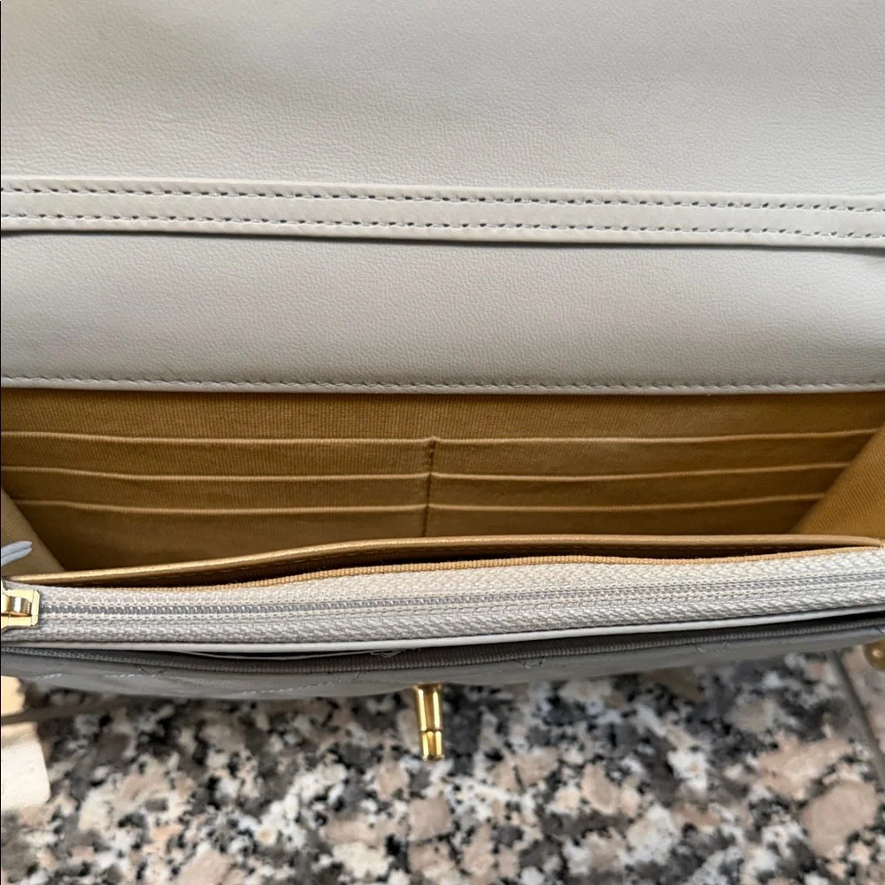 Chanel Light Blue Quilted Crossbody Bag with Gold Accents - Picture 5 of 6